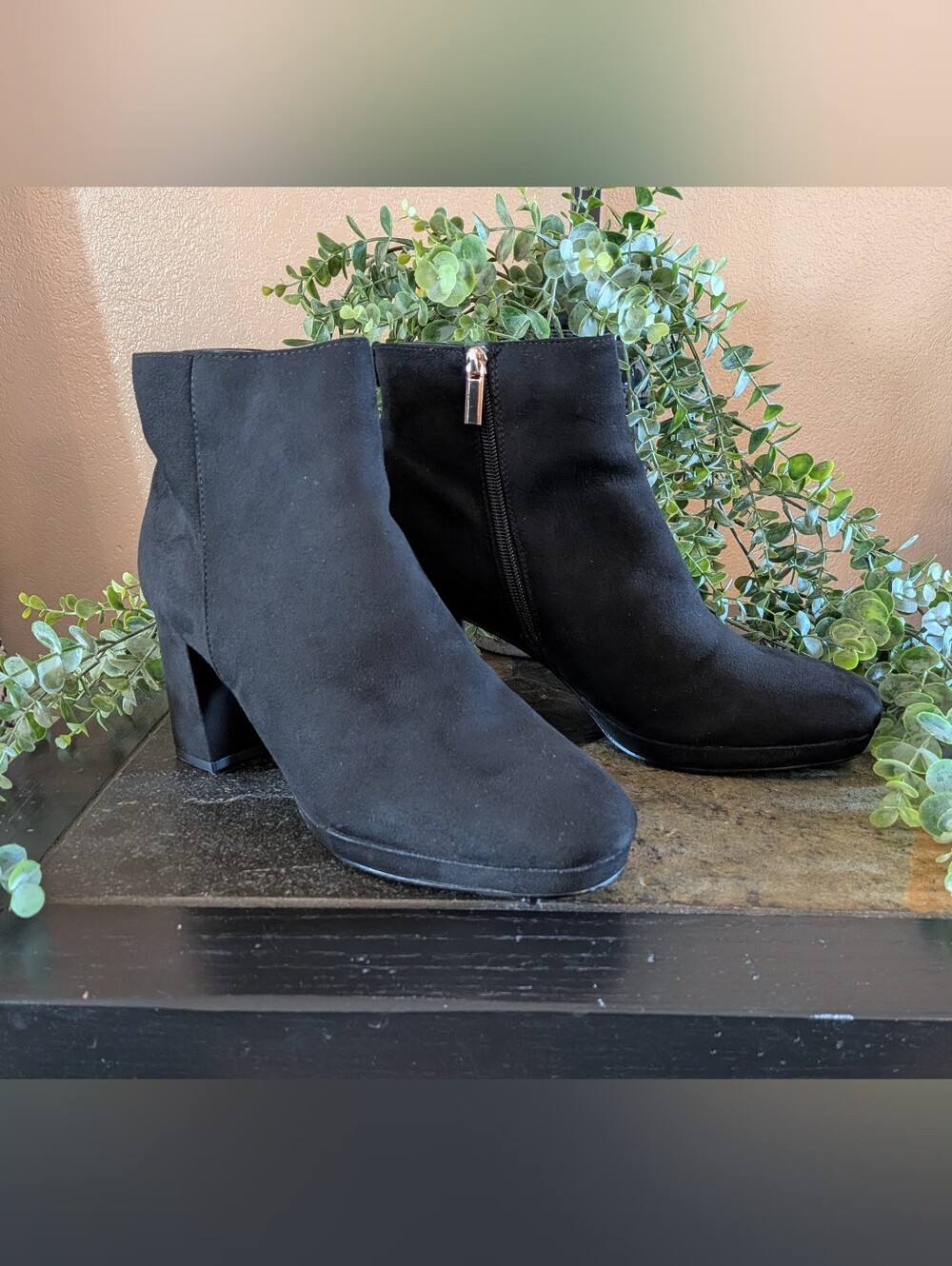 NWT! Bandolino Black Platform Ankle Booties Sz 11